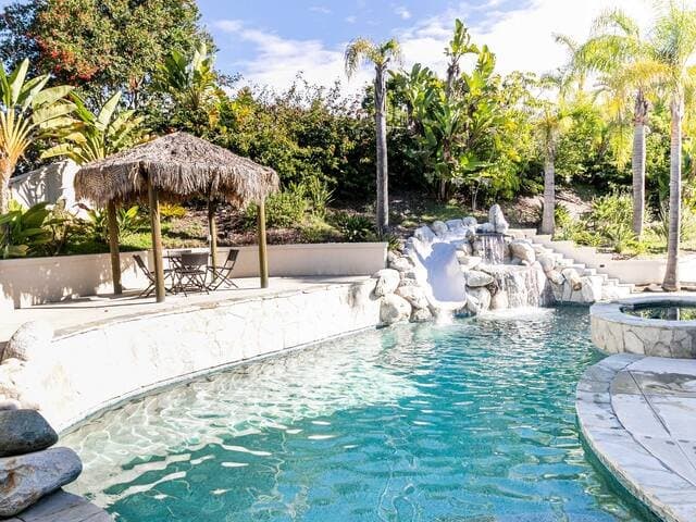 Shallow wading pool for the little ones